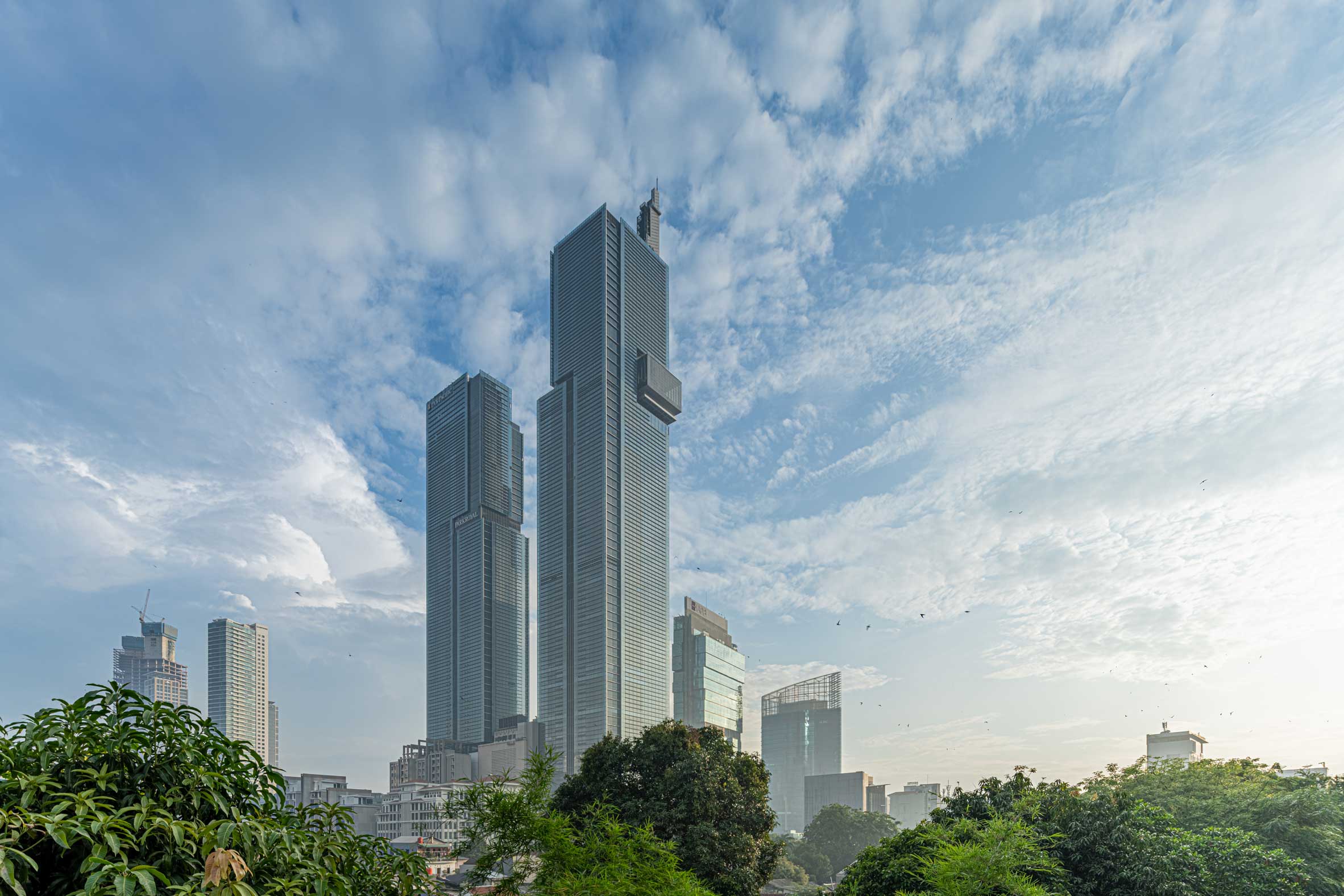 Thamrin Nine Office Infrastructure: Power, Cooling, Connectivity and Security for Daily Operations